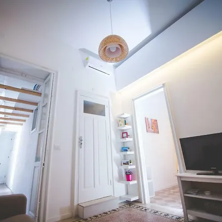 Dione Apartament Apartment *